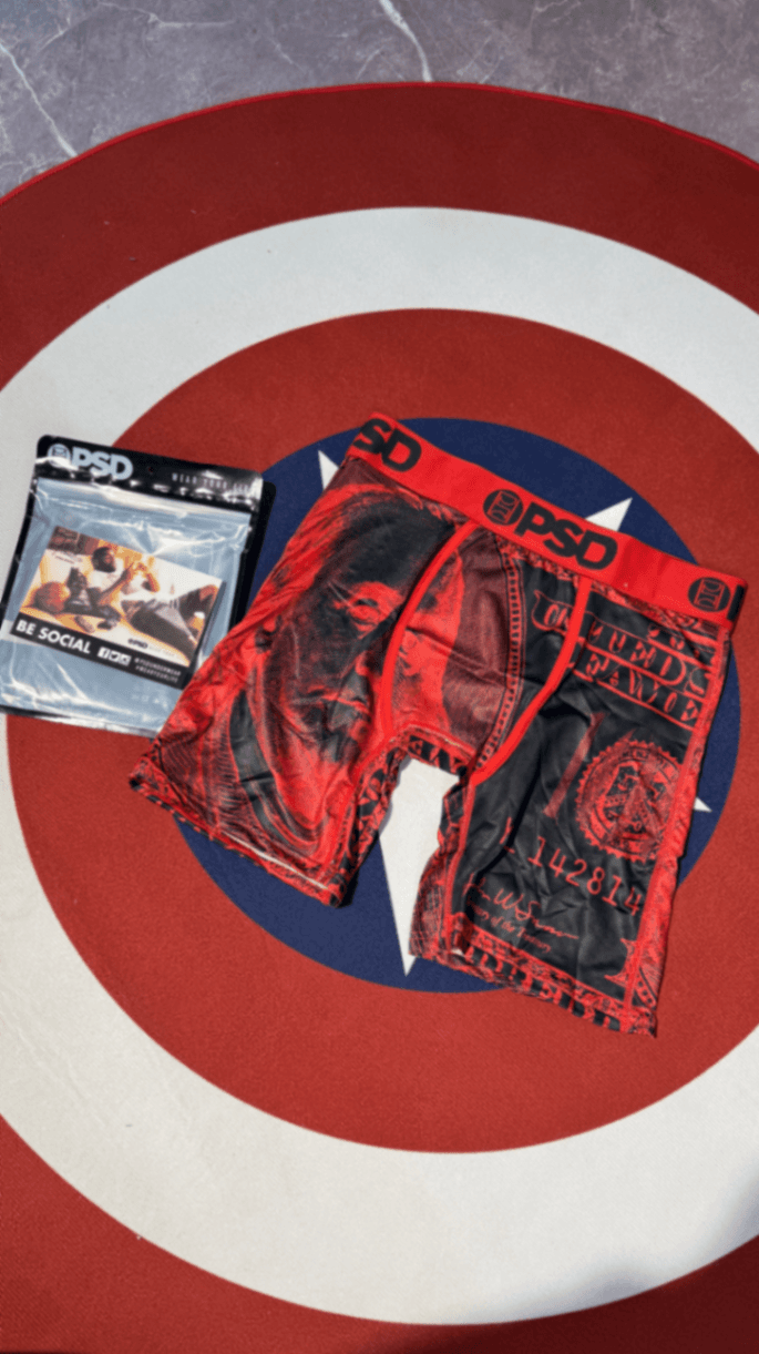 Red Cash PSD view 1